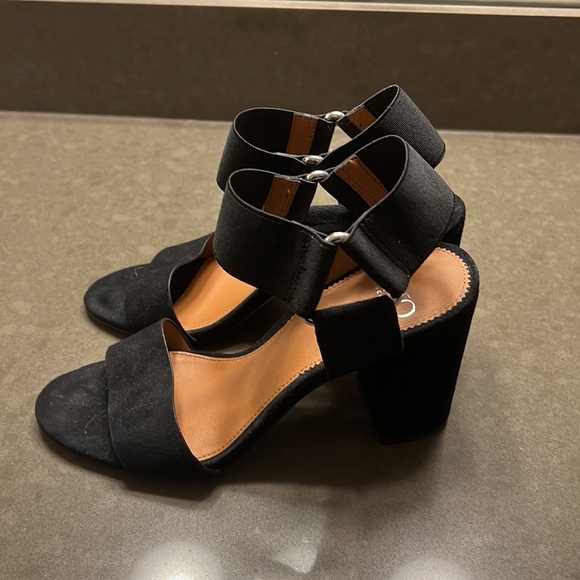 Franco Sarto Block Heels - Picture 2 of 6